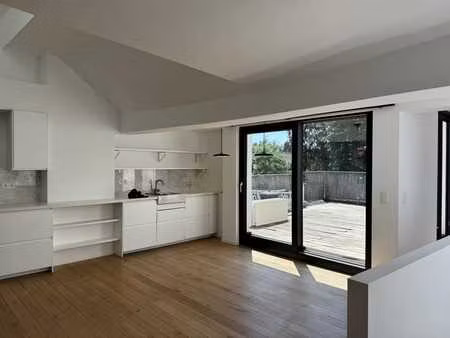 appartement 3 chambres lumineux à uccle (43)