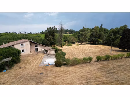 romans sur isere propriete sur environ 12 000 m2 de terrai