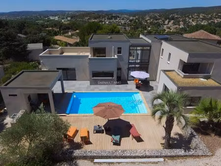 villa contemporaine d’exception – vue sur le golf du pic saint-loup