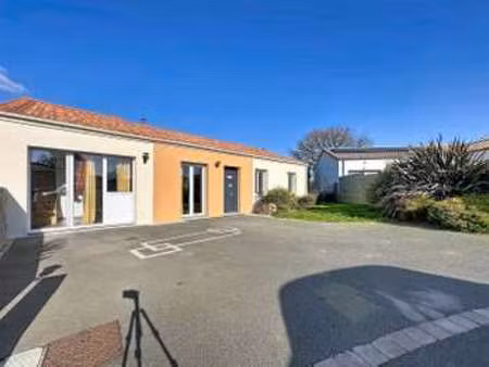 location maison à la petite-boissière (79700) : à louer / 105m² la petite-boissière