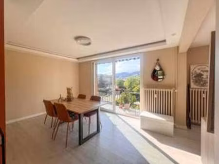 vente appartement 3 pièces à digne-les-bains (04000) : à vendre 3 pièces / 64m² digne-les-