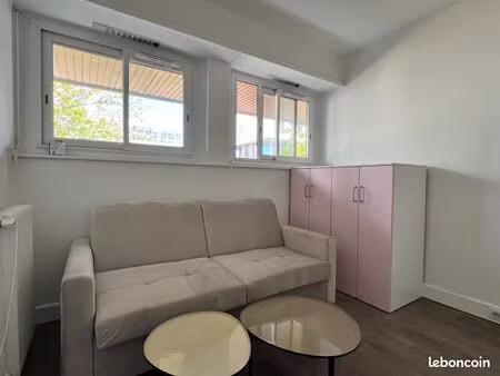 studio 1 pièce 15 m²