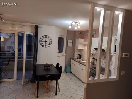 joli 2 pièces entièrement meublé et équipé