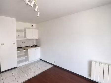 studio 1 pièce 21 m²