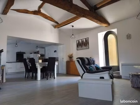 maison plein pied en village - 3 chambres