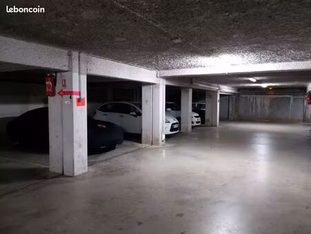 location place de parking