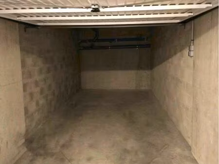 location box 15m2 sécurisé