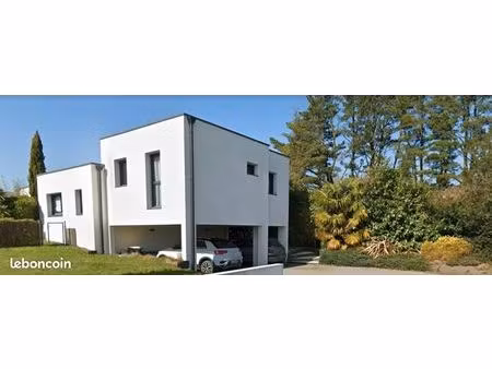 maison d'architecte à louer (proche etang biches)
