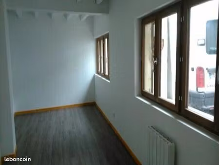 grand f3 meublé  550/mois