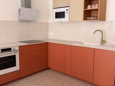 appartement t2 45m2 avec parking - centre-ville
