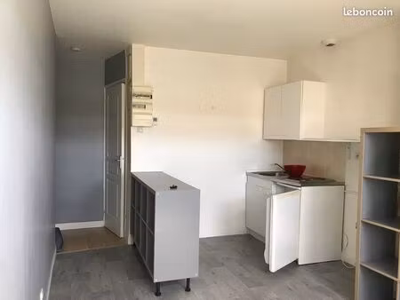 studio étudiant(e)