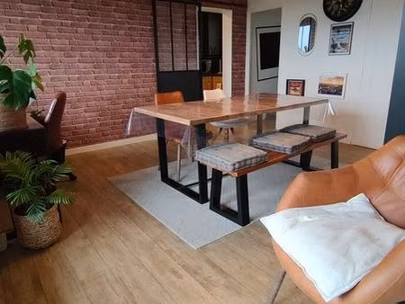 appartement t2 meublé 60 m² – rénové avec soin – 800 cc