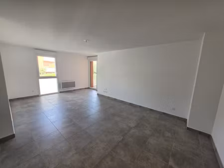 à louer t3 neuf avec terrasse et parking toulouse (31200