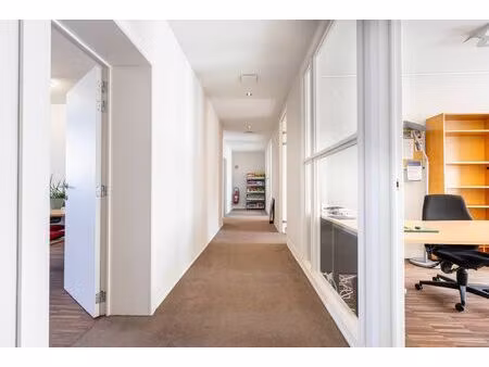 bureaux à louer à rue royale 71-73 71 bruxelles (vbe47225)