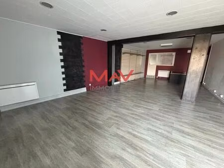 longuenesse – local commercial sur axe passant avec stationnements