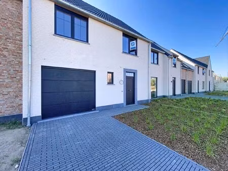 maison à louer avec terrasse et jardin   estaimbourg (vbe47213)