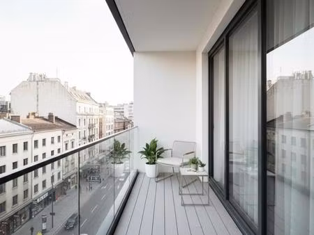 3 pieces bien agence avec balcon