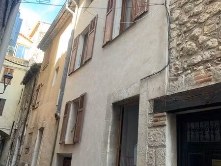 location 3 pièces dans gattières village
