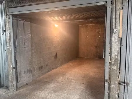 lot de 4 box fermés - rue marcadet 75018