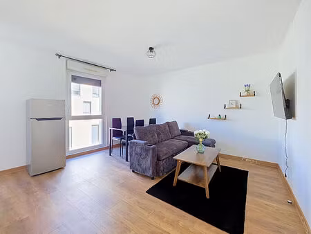 location appartement 2 pièces  38.22m²  mantes
