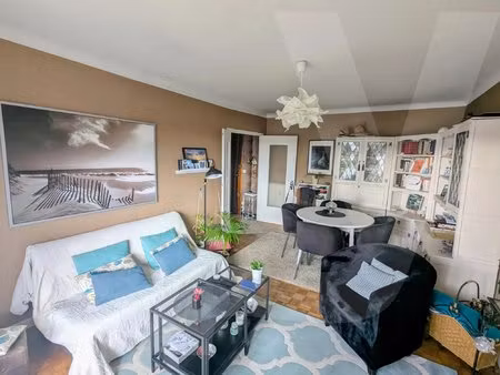 t2 de 48 m² avec balcon  parking couvert et caves – rue hector berlioz
