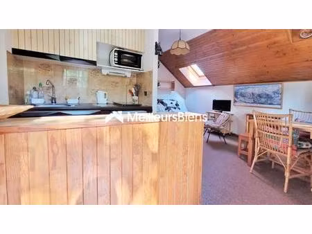 studio aux orres 20 m² avec balcon  cave et casier à skis
