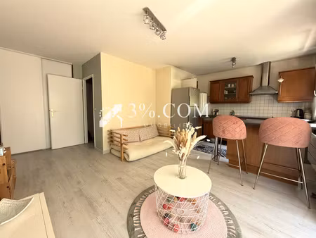 appartement t2 de 45 m² avec terrasse et 1 garage