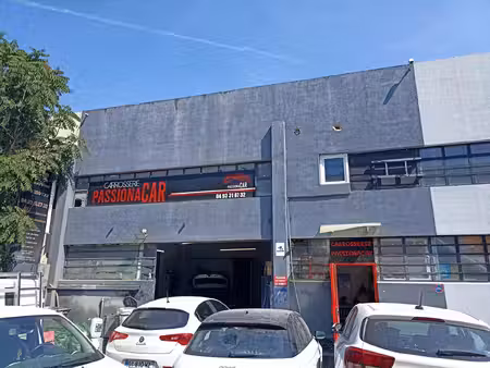 garage automobile 135 m² z.i