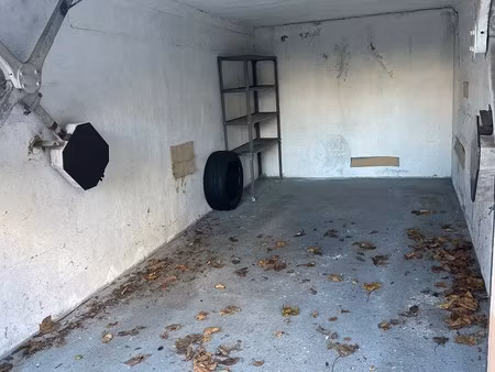 garage/parking