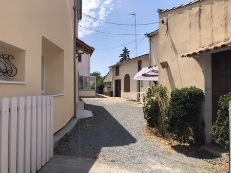 vente maison 3 pièces 98 m² saint-estèphe (33180)