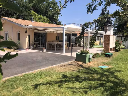 vente maison 4 pièces 125 m² vendays-montalivet (33930)