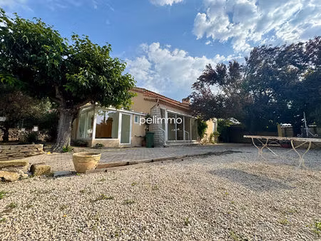 grans - villa t4 - jardin + appartement t2 - 116.40m²