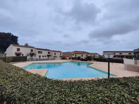 location appartement 1 pièce 25 m² à la seyne-sur-mer (83500)