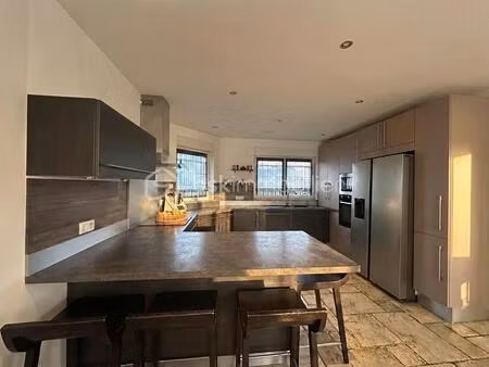 maison de 150 m² à maxstadt