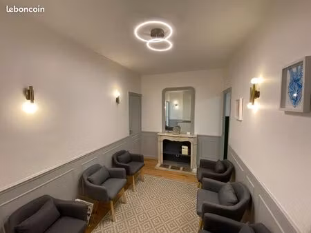 cabinet 12 m2 à paris 17 dans centre pluridisciplinaire