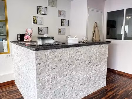 local commercial 45 m² - antibes centre - loyer 657 /mois (droit au bail)