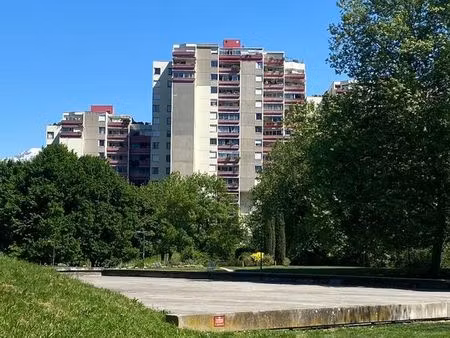 grenoble. appartement refait à neuf  t5  100 m². allée de la pelouse