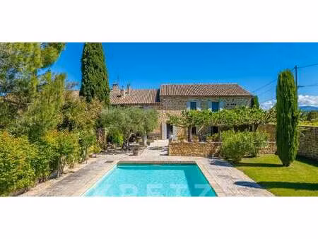 corps de ferme avec jardin et piscine bouchet (26)