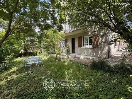 maison 11 pièces 192 m²