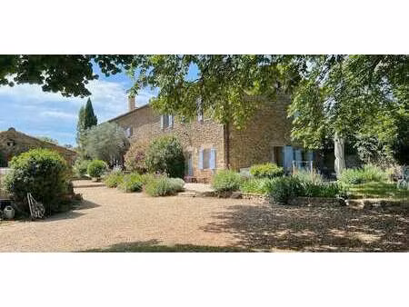 propriété avec piscine et jardin valence (26)