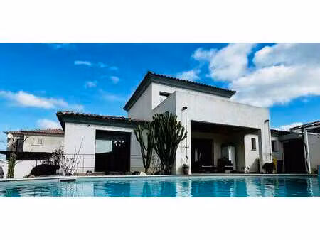 villa avec piscine et jardin calvi (2b)