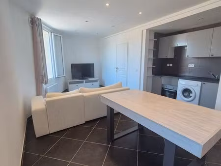 location t2 33 m² – 660 cc – amblainville