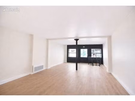 bureaux 230 m²