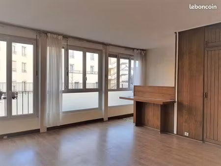 studio 1 pièce 29 m²