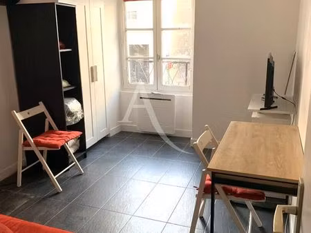studio 1 pièce 19 m²
