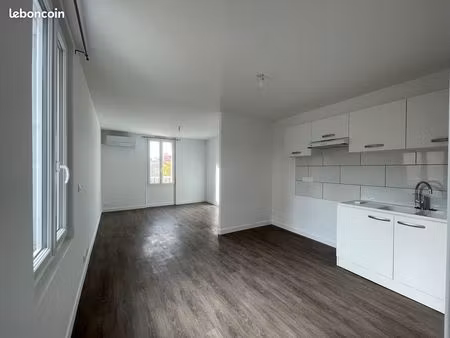studio climatisé en centre ville