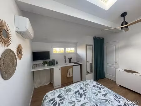 ? studio neuf tout équipé – lumineux  climatisé et confortable