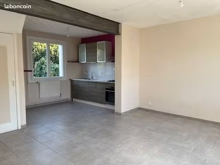 maison - 4 pièces - 70m² - châteauroux