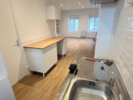 à louer – logement rénové de 56 m² avec grand garage – montbray
