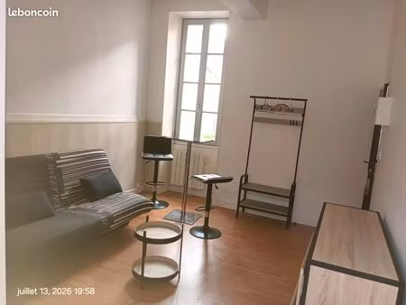 studio meublé 19 m2 - centre ville issoudun (proche gare & mairie) - libre
